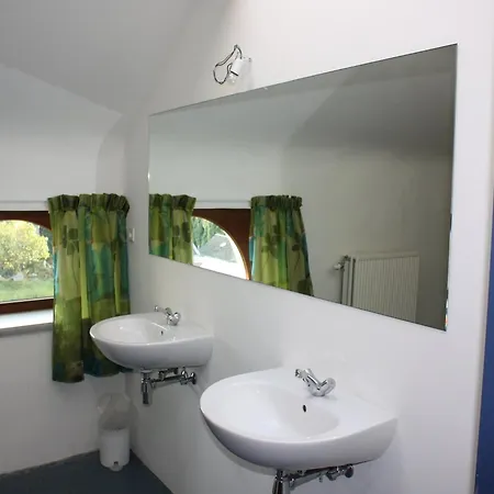 Vakantiehuis Group Getaway Villa,