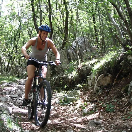 Group Getaway Villa, Anthisnes