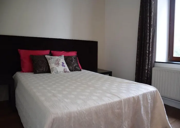 Group Getaway Villa, *